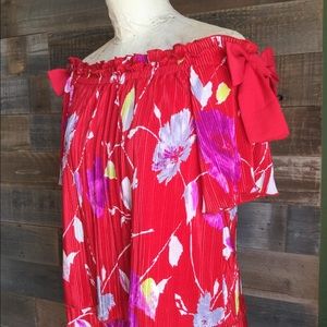 Festive Banana Republic Floral Blouse